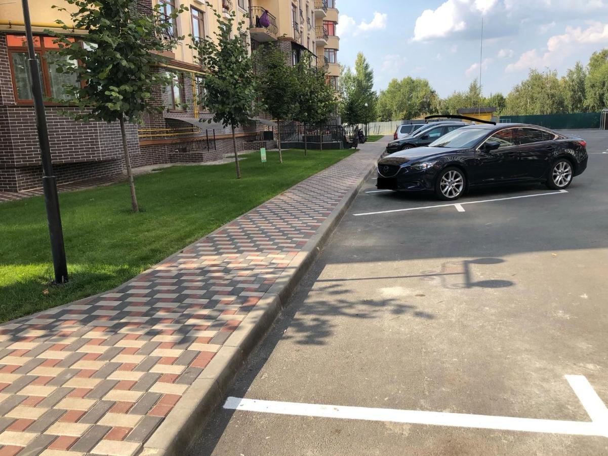 Green Room В Жк Рич Таун Ирпень Exteriör bild
